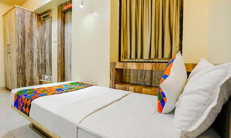 Fabhotel Happy Stay image