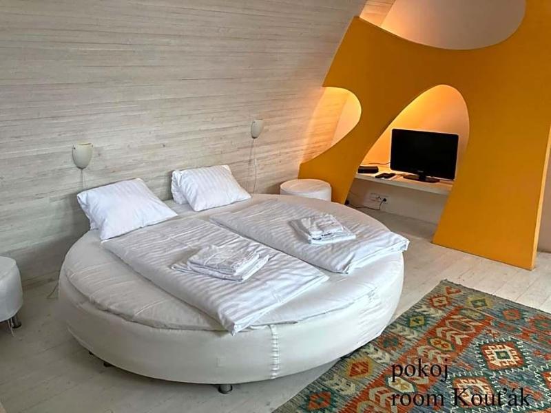 Besidka 3