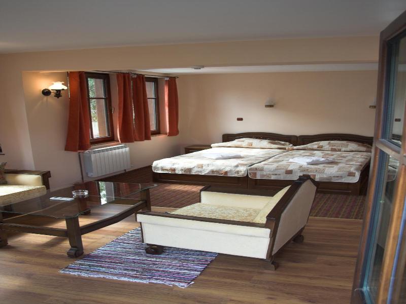 Hotel Old Times