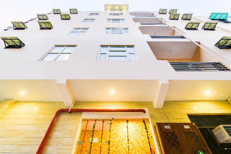 Hotel Fabulous At Delhi Airport image