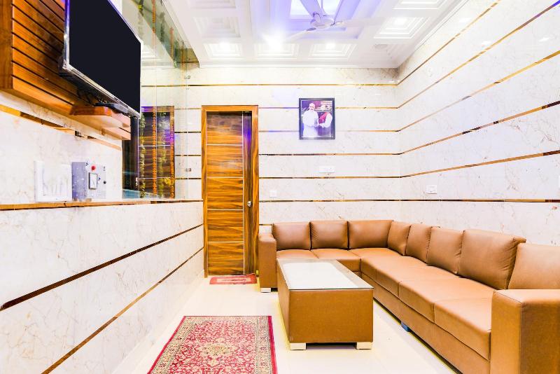 Hotel Fabulous At Delhi Airport image