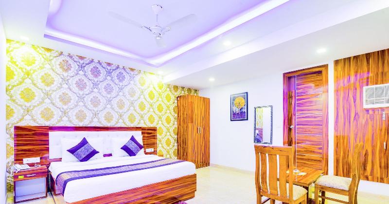 Hotel Fabulous At Delhi Airport image