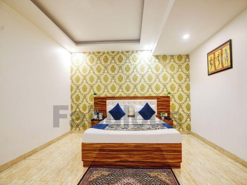 Hotel Fabulous At Delhi Airport image