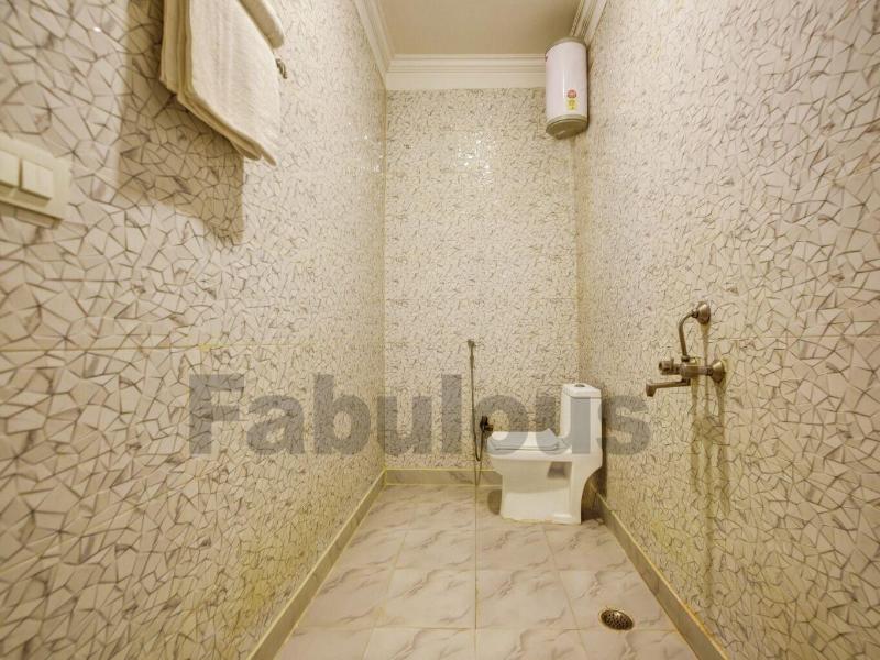 Hotel Fabulous At Delhi Airport image