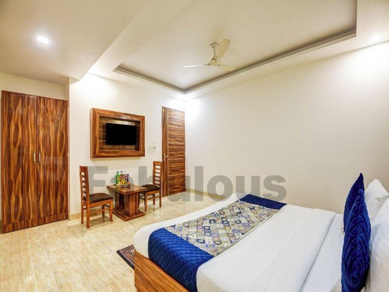 Hotel Fabulous At Delhi Airport image