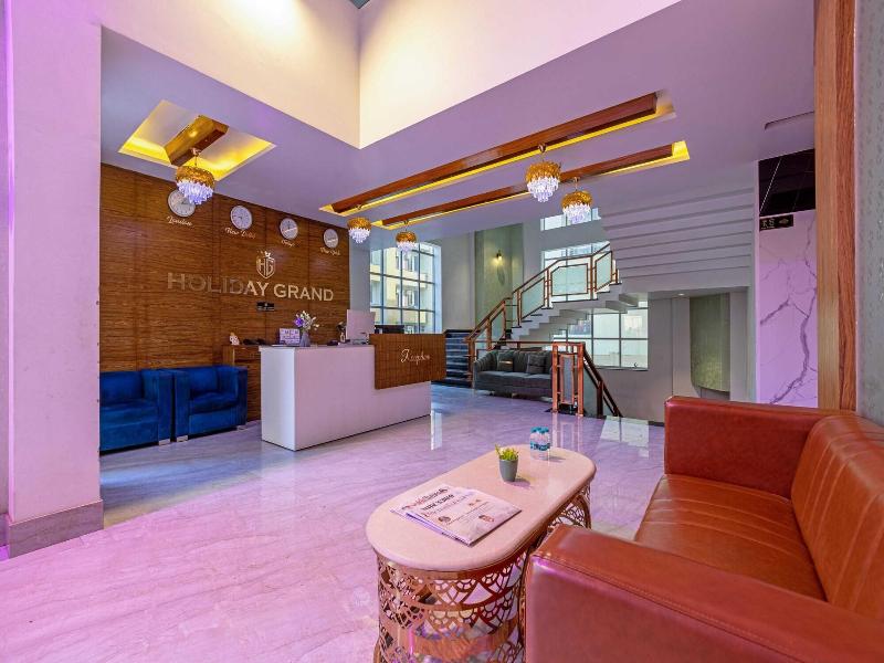 Hotel Holiday Grand Near Expo Mart image
