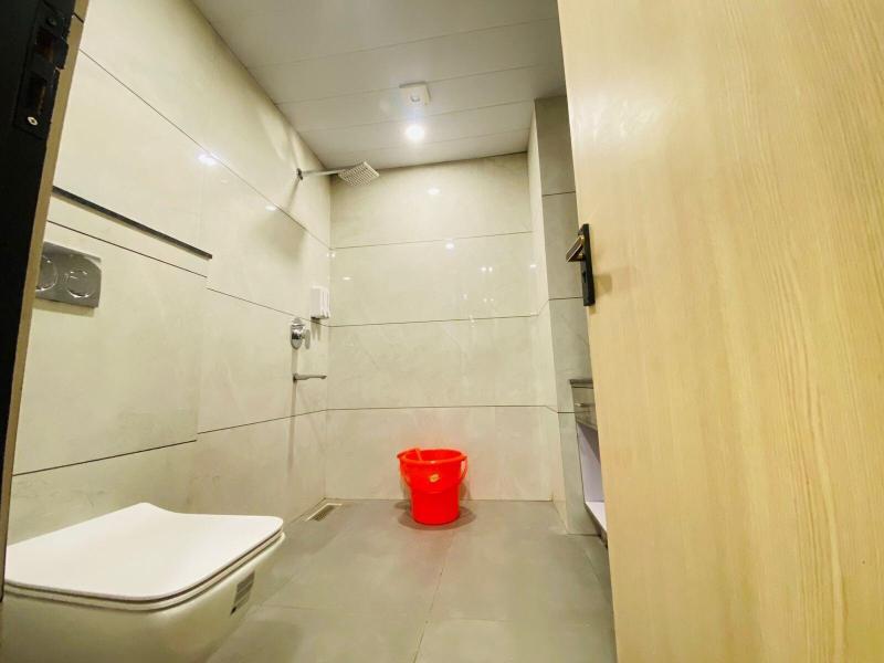 Hotel Holiday Grand Near Expo Mart image