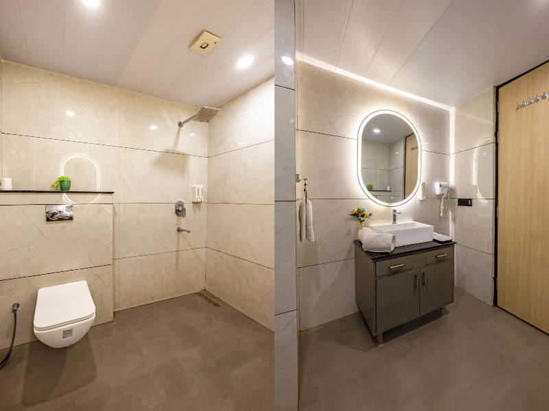 Hotel Holiday Grand Near Expo Mart image