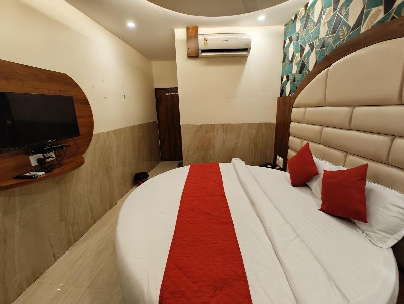 Hotel Dream Palace Residency image