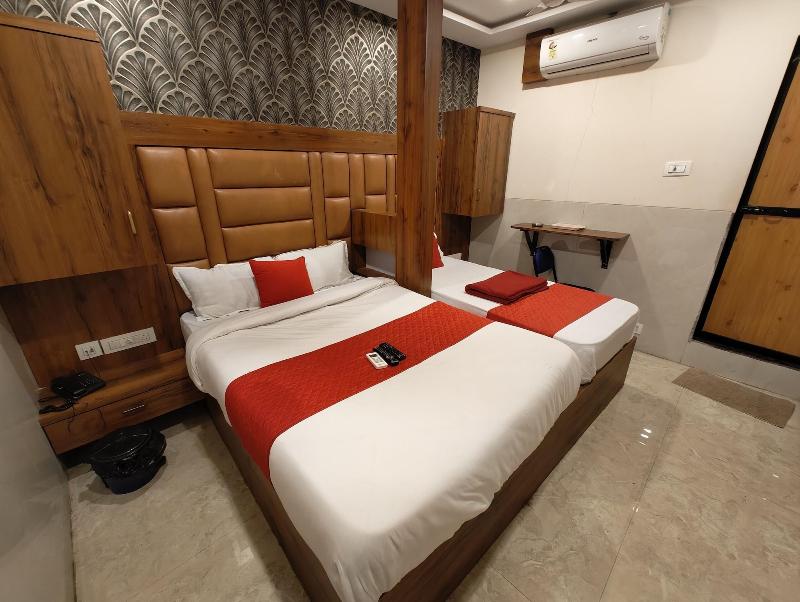 Hotel Dream Palace Residency image