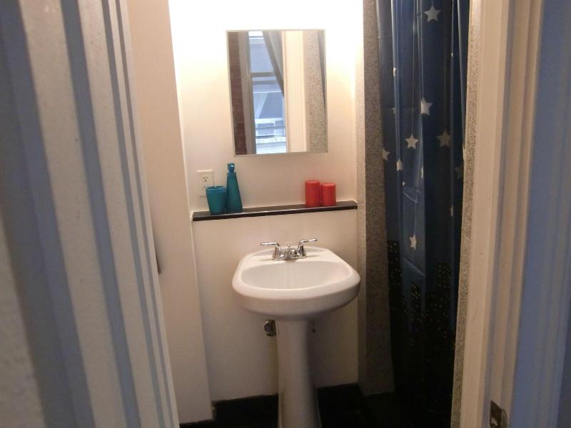 Studios Midtown Manhattan image