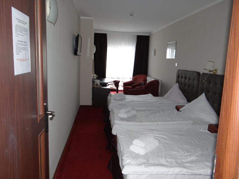 Hotel Relax image