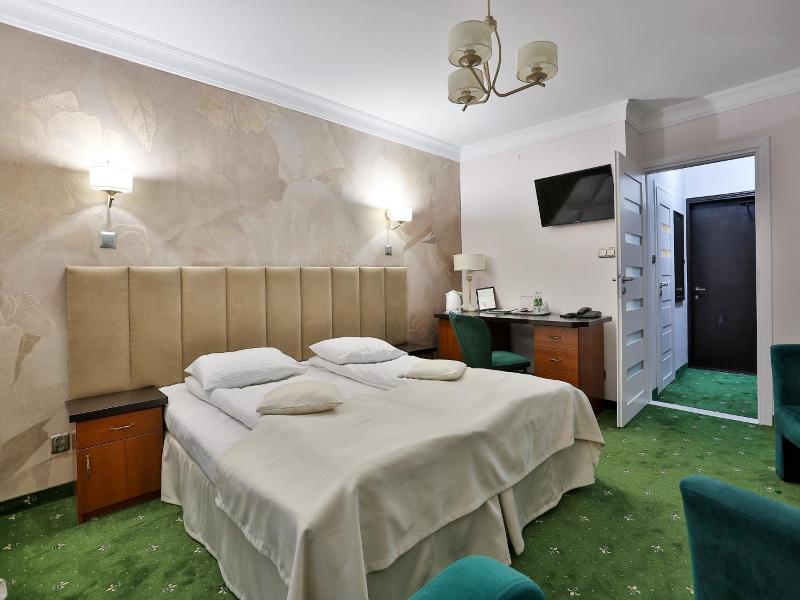 Hotel Wiosna image