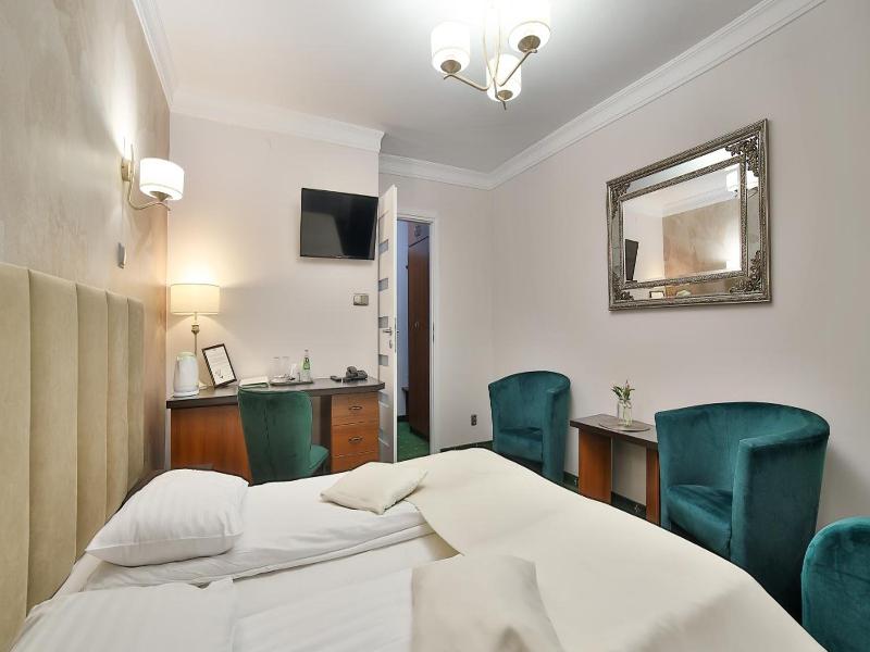 Hotel Wiosna image