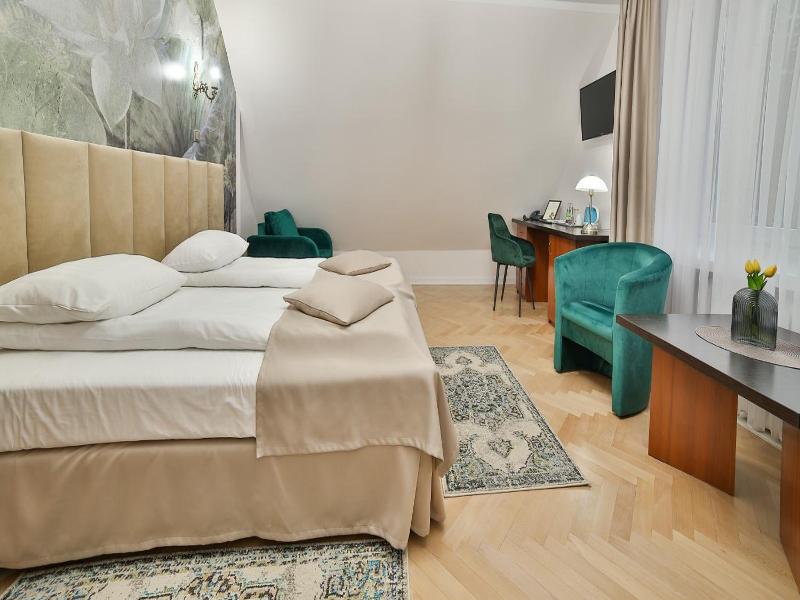 Hotel Wiosna image