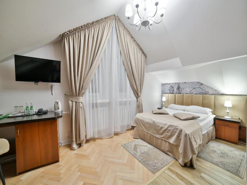Hotel Wiosna image