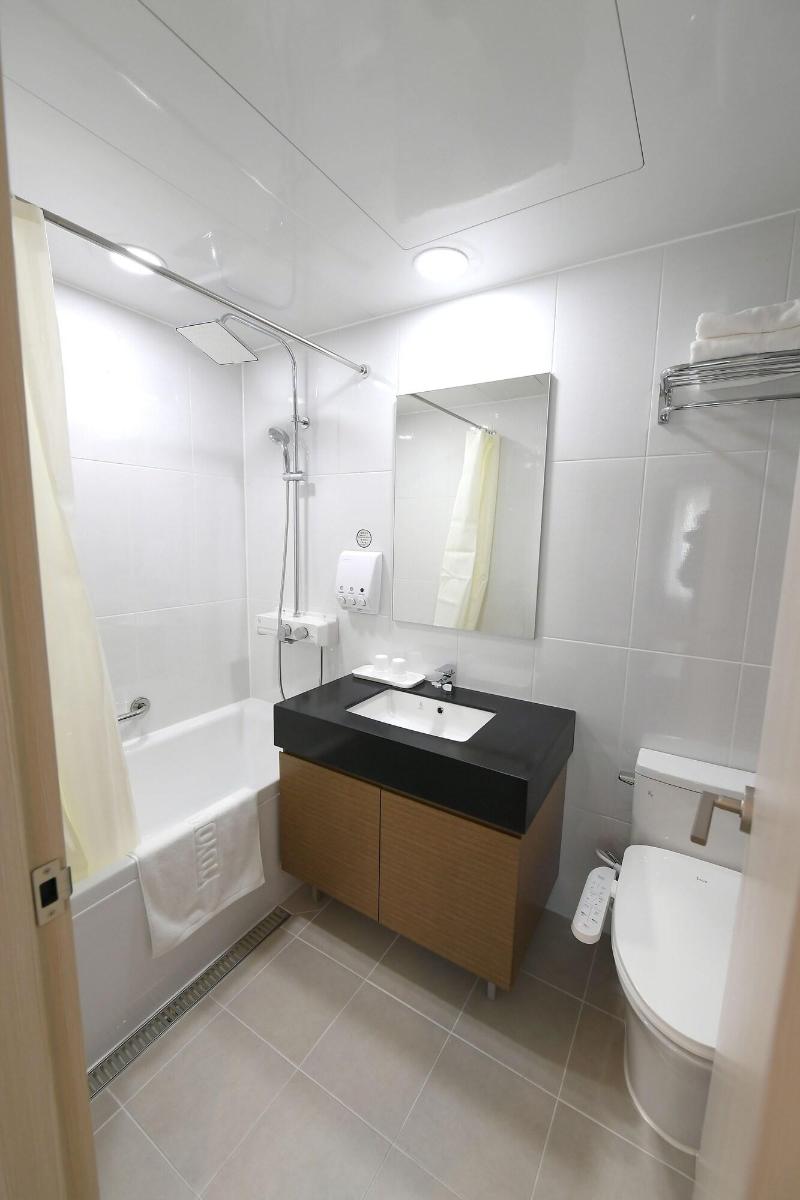 Toyoko Inn Changwon image