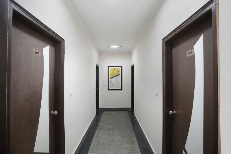 Fabhotel F9 H Block Sector 51 image