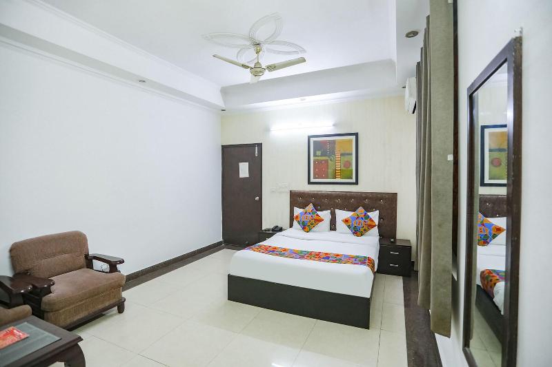 Fabhotel F9 H Block Sector 51 image