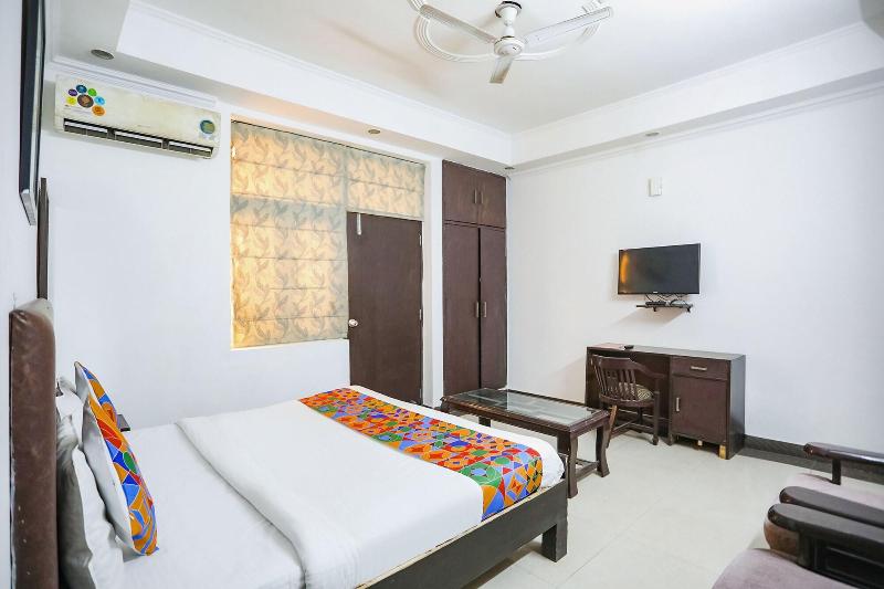 Fabhotel F9 H Block Sector 51 image