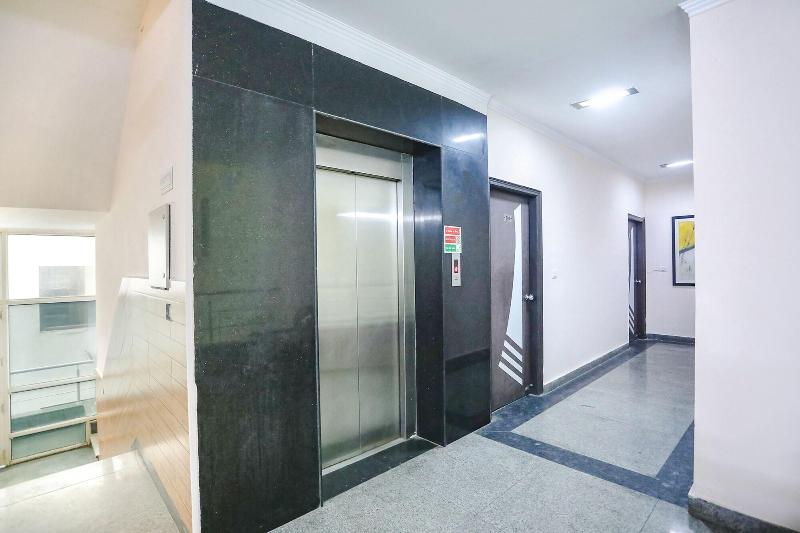 Fabhotel F9 H Block Sector 51 image