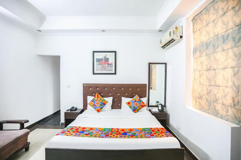Fabhotel F9 H Block Sector 51 image
