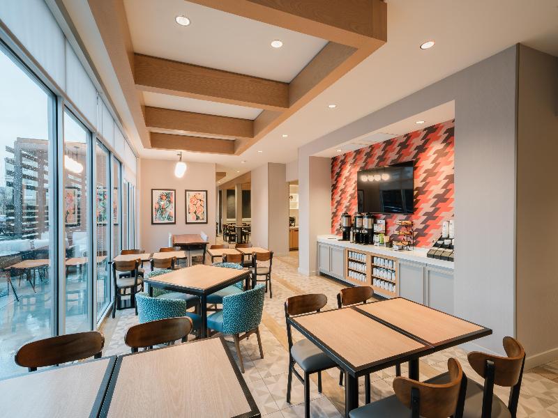 Hyatt House Sacramento Airport Natomas image