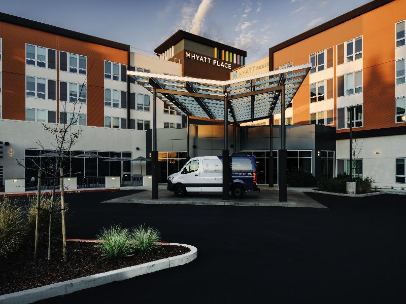 Hyatt Place Sacramento International Airport image