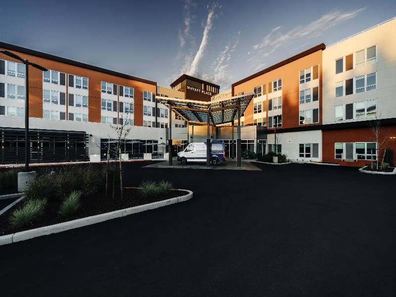 Hyatt Place Sacramento International Airport image