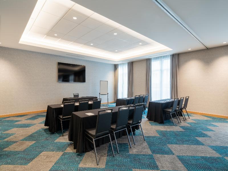 Hyatt Place Sacramento International Airport image