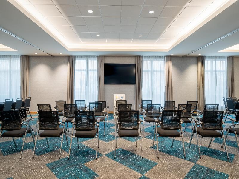 Hyatt Place Sacramento International Airport image
