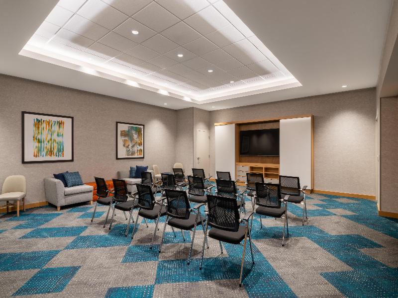 Hyatt Place Sacramento International Airport image
