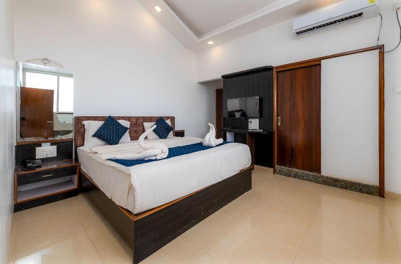 W S Beach Resort Spa image