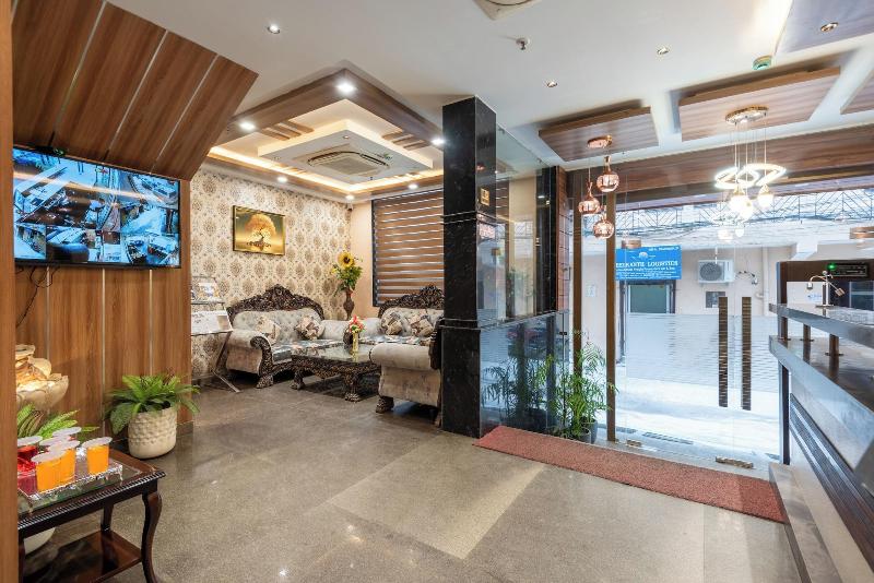 Hotel Royal Inn Igi image