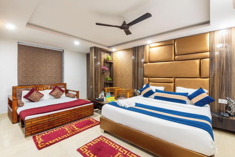 Hotel Royal Inn Igi image