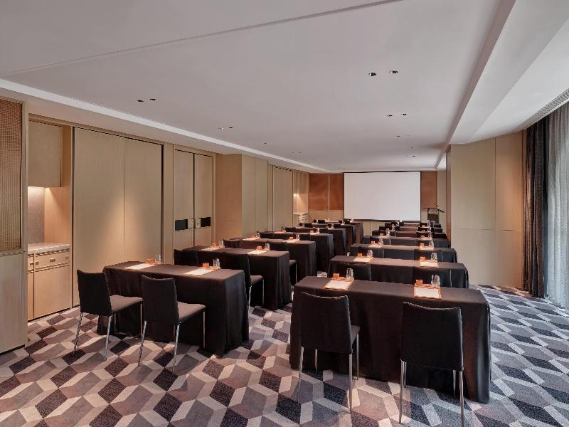 Hyatt Centric Zhongshan Park Shanghai image