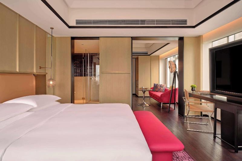 Hyatt Centric Zhongshan Park Shanghai image