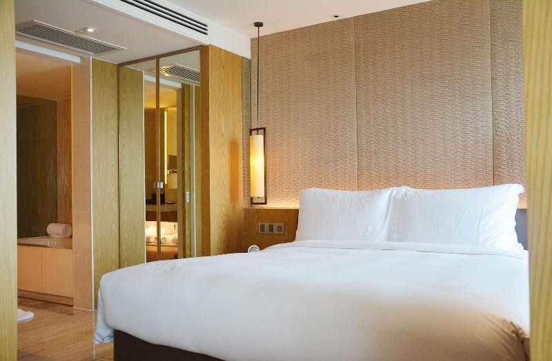 Hyatt Centric Zhongshan Park Shanghai image