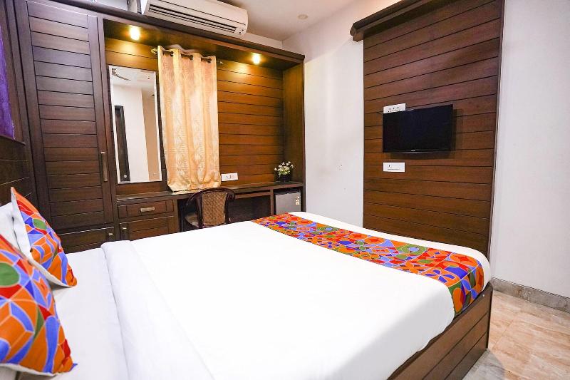 Fabhotel Sai Residency image