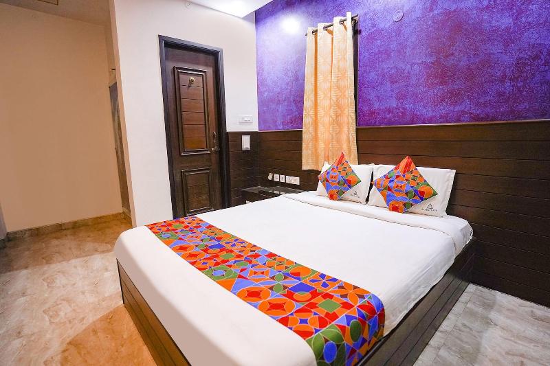 Fabhotel Sai Residency image