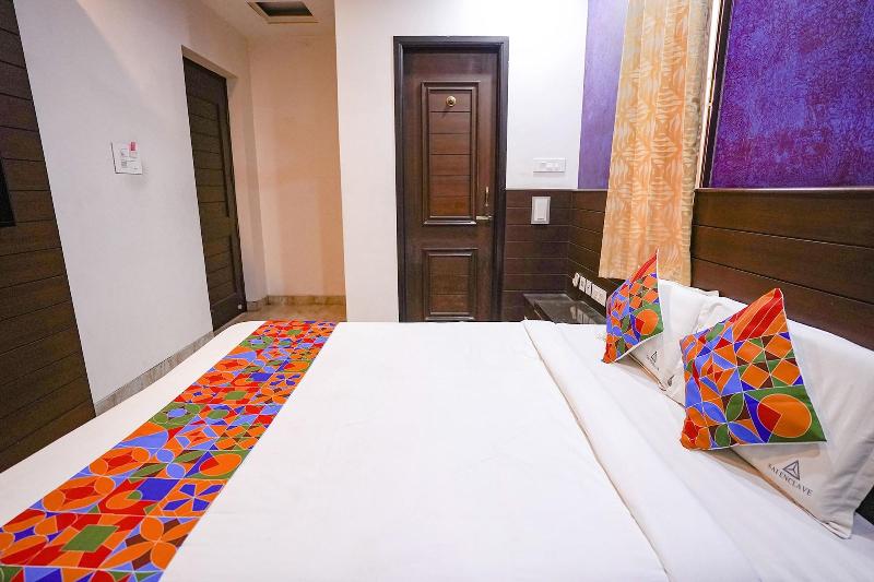 Fabhotel Sai Residency image