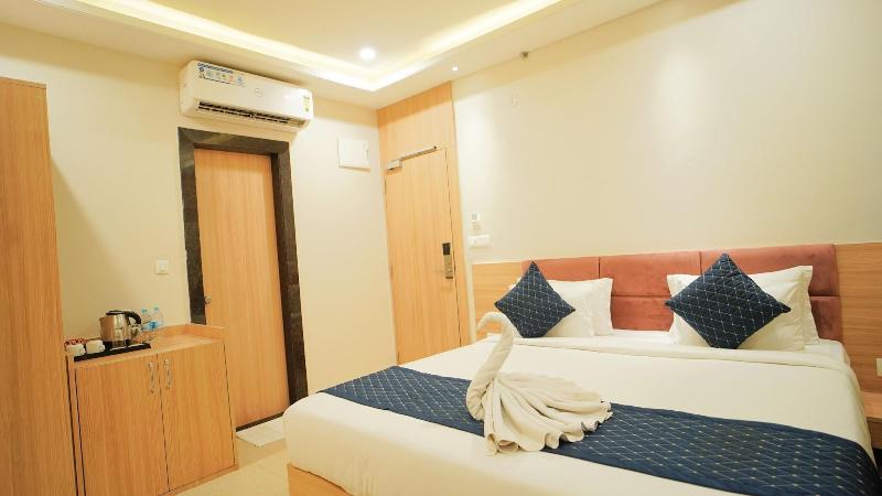 Shrigo Hotel Rudra Palace image