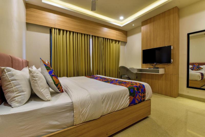 Shrigo Hotel Rudra Palace image