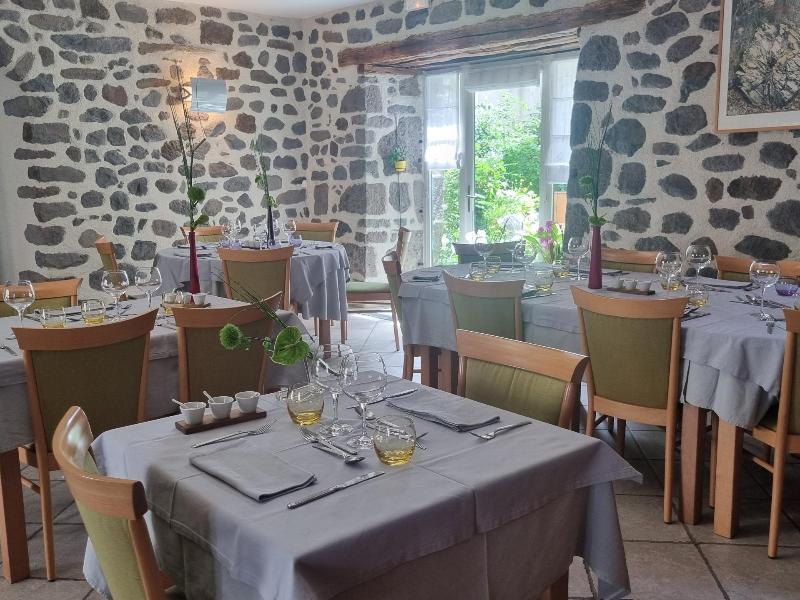 Hotel Du Midi Pierrefort image