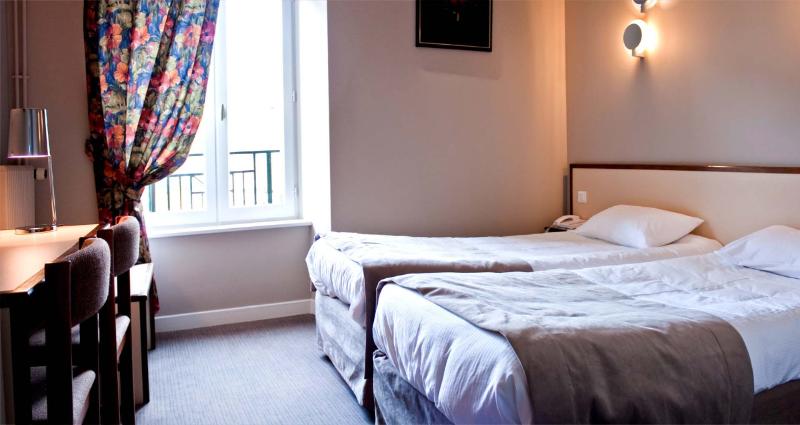 Hotel Du Midi Pierrefort image
