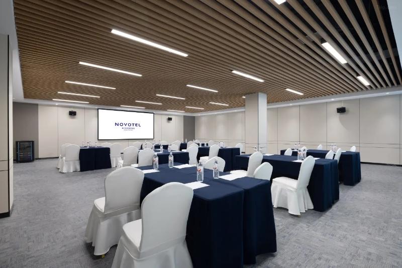 Novotel Jiaxing Port Area image