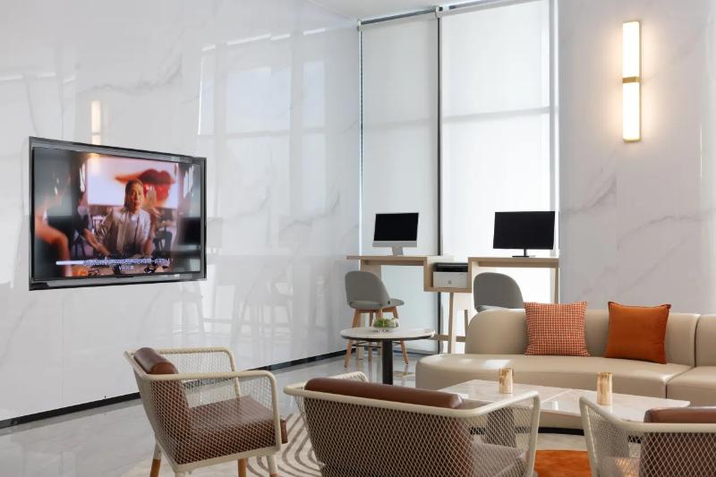 Novotel Jiaxing Port Area image