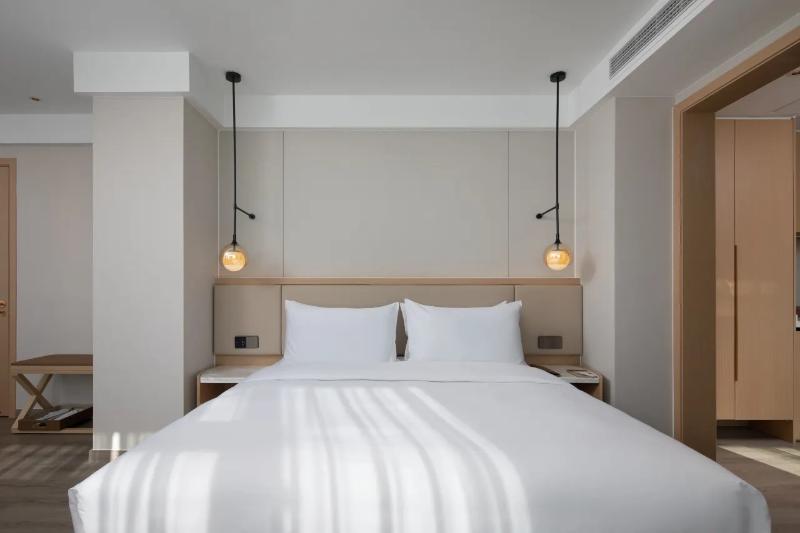 Novotel Jiaxing Port Area image