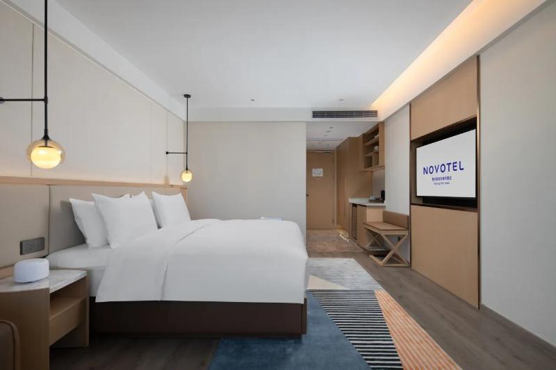 Novotel Jiaxing Port Area image