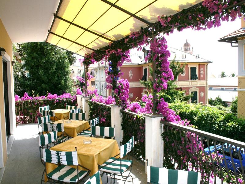 Hotel Miranda image